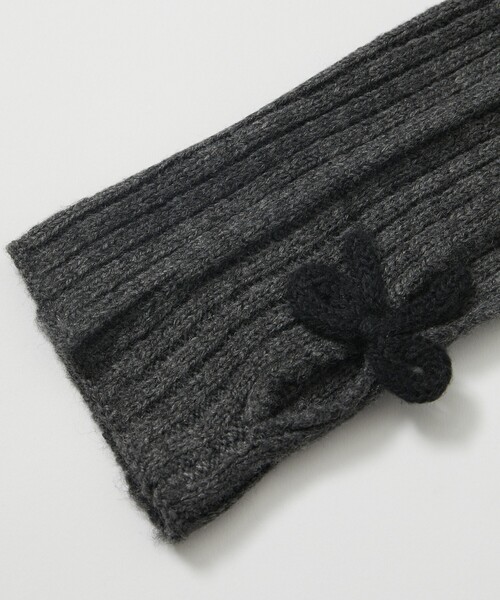 Firsthand(ファーストハンド)の「Firsthand/ファーストハンド リボンアームウォーマー(手袋・レディース・チャコールグレー/オフホワイト/ピンク・FREE)」の9枚目の写真