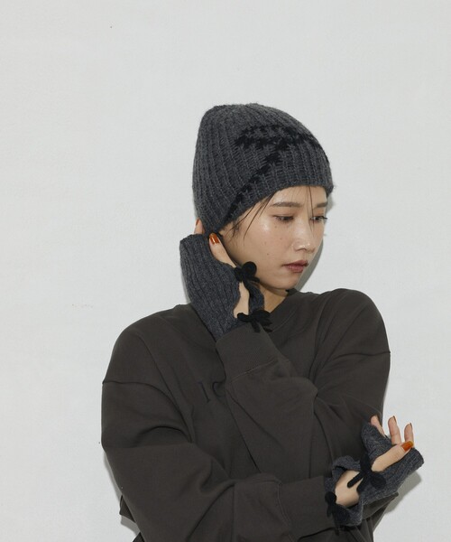 Firsthand(ファーストハンド)の「Firsthand/ファーストハンド リボンアームウォーマー(手袋・レディース・チャコールグレー/オフホワイト/ピンク・FREE)」の13枚目の写真