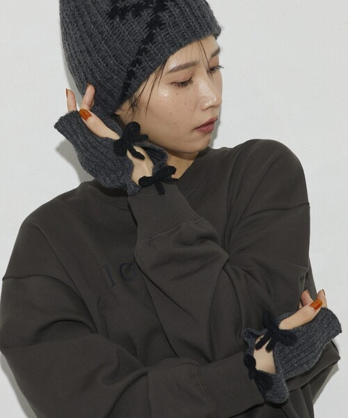 Firsthand(ファーストハンド)の「Firsthand/ファーストハンド リボンアームウォーマー(手袋・レディース・チャコールグレー/オフホワイト/ピンク・FREE)」の14枚目の写真