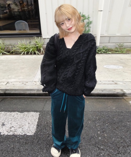 shesame(シーセム)の「bi-color velours pants(その他パンツ・レディース・ダークグリーン/チャコール/ブラック×パープル・MEDIUM/LARGE)」の3枚目の写真