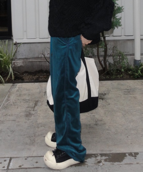 shesame(シーセム)の「bi-color velours pants(その他パンツ・レディース・ダークグリーン/チャコール/ブラック×パープル・MEDIUM/LARGE)」の21枚目の写真