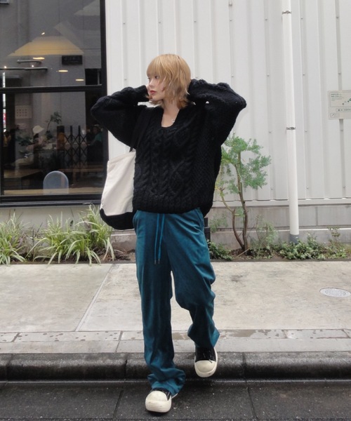 shesame(シーセム)の「bi-color velours pants(その他パンツ・レディース・ダークグリーン/チャコール/ブラック×パープル・MEDIUM/LARGE)」の22枚目の写真