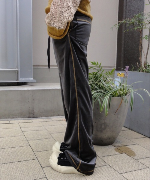shesame(シーセム)の「bi-color velours pants(その他パンツ・レディース・ダークグリーン/チャコール/ブラック×パープル・MEDIUM/LARGE)」の7枚目の写真