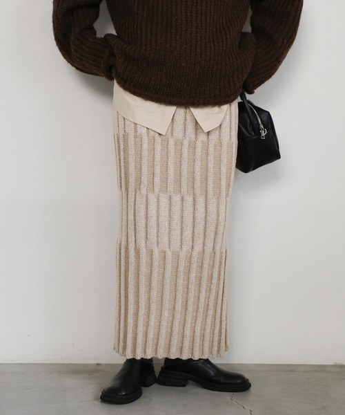 select MOCA(セレクトモカ)の「メランジリブニットタイトスカート(スカート・レディース・ベージュ/ブラック・MEDIUM/LARGE)」の6枚目の写真