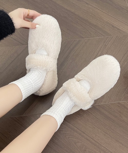 mebole(メボレ)の「もこもこ ファースリッパサンダル(サンダル・レディース・ブラック/ベージュ/ホワイト・SMALL/MEDIUM/LARGE)」の8枚目の写真