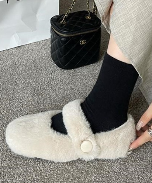 mebole(メボレ)の「もこもこ ファースリッパサンダル(サンダル・レディース・ブラック/ベージュ/ホワイト・SMALL/MEDIUM/LARGE)」の16枚目の写真