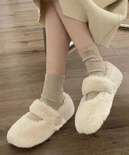 mebole(メボレ)の「もこもこ ファースリッパサンダル(サンダル・レディース・ブラック/ベージュ/ホワイト・SMALL/MEDIUM/LARGE)」の12枚目の写真