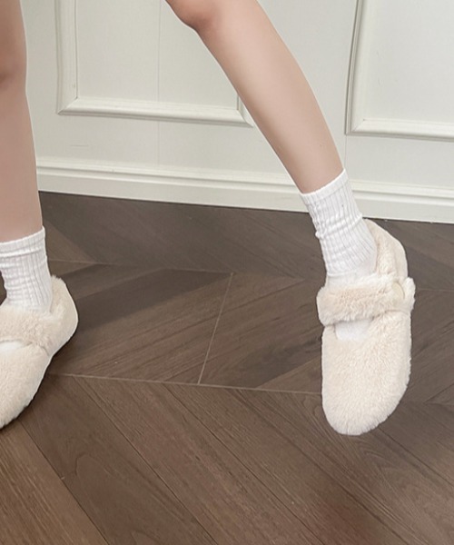 mebole(メボレ)の「もこもこ ファースリッパサンダル(サンダル・レディース・ブラック/ベージュ/ホワイト・SMALL/MEDIUM/LARGE)」の21枚目の写真