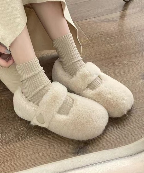 mebole(メボレ)の「もこもこ ファースリッパサンダル(サンダル・レディース・ブラック/ベージュ/ホワイト・SMALL/MEDIUM/LARGE)」の13枚目の写真