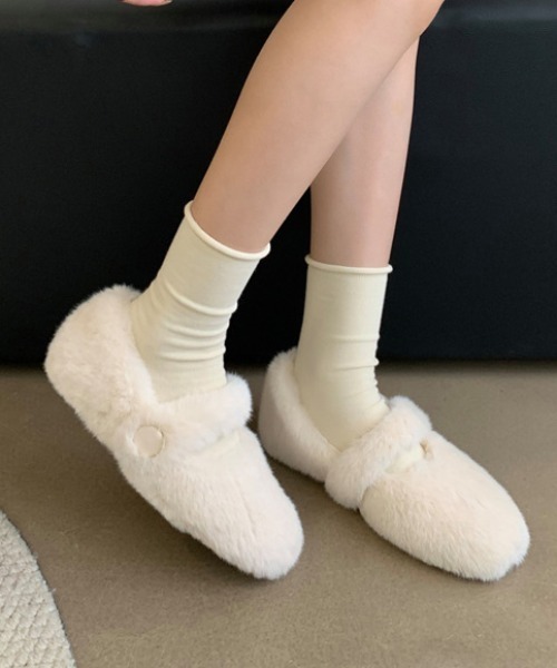 mebole(メボレ)の「もこもこ ファースリッパサンダル(サンダル・レディース・ブラック/ベージュ/ホワイト・SMALL/MEDIUM/LARGE)」の19枚目の写真