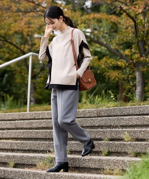 a.v.v(アーヴェヴェ)の「【2SET/洗える】ケープニットアンサンブル(ニット/セーター・レディース・レッド/グレー/グレー系その他/ブラック/ネイビー・38/36/42/40/34)」の20枚目の写真