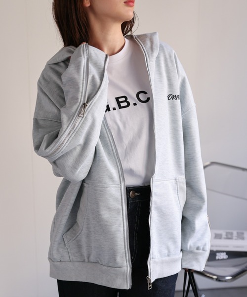 【セール】<ユニセックス>胸元刺繍/ロゴ入り ジップアップスリーブフーディー/パーカー/裏起毛(パーカー)|CREARE -LINO-(クレアーレリノ) 【セール】<ユニセックス>胸元刺繍/ロゴ入り ジップアップスリーブフーディー/パーカー/裏起毛(パーカー)|CREARE -LINO-(クレアーレリノ)