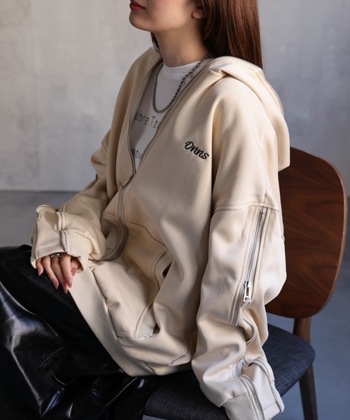 【セール】<ユニセックス>胸元刺繍/ロゴ入り ジップアップスリーブフーディー/パーカー/裏起毛(パーカー)|CREARE -LINO-(クレアーレリノ) 【セール】<ユニセックス>胸元刺繍/ロゴ入り ジップアップスリーブフーディー/パーカー/裏起毛(パーカー)|CREARE -LINO-(クレアーレリノ)