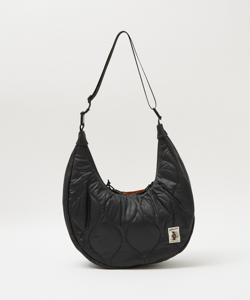 COBMASTER（コブマスター）の「【COBMASTER】キルティングボディバッグ / ショルダーバッグ / BANANA SHOULDER【WEB限定】（ショルダーバッグ・レディース・カーキ/ブラック/ホワイト・フリー）」の16枚目の写真