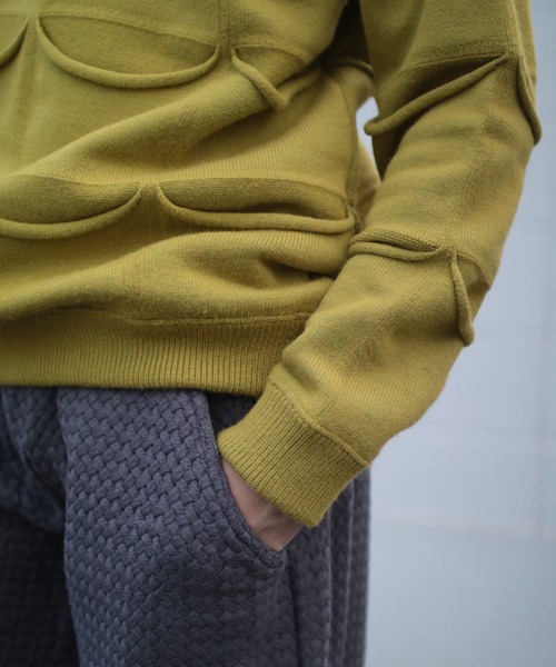 grapevine by k3（グレープバインバイケースリー）の「ALLPOCKET SWEATER（ニット/セーター・メンズ・マスタード・M）」の9枚目の写真