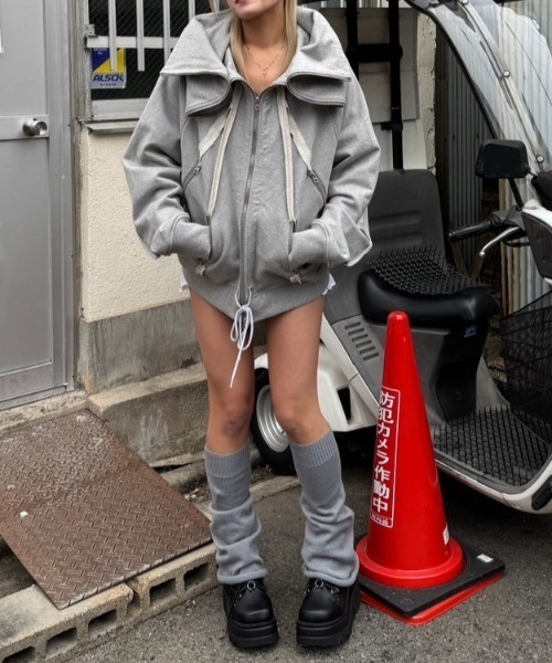 SURGERY（サージェリー）の「韓国ファッション SURGERY サージェリー back-forth sweat jacket 長袖トップス 長袖アウター パーカー フーディー ジップパーカー ジップアップ フルジップ カットオフパーカー ロゴパーカー ジップフーディー リメイクパーカー ダブルジップパーカー 羽織り オーバーサイズ 韓国ファッション 韓国ストリート ストリートファッション（パーカー・メンズ・杢グレー・M/L）」の18枚目の写真