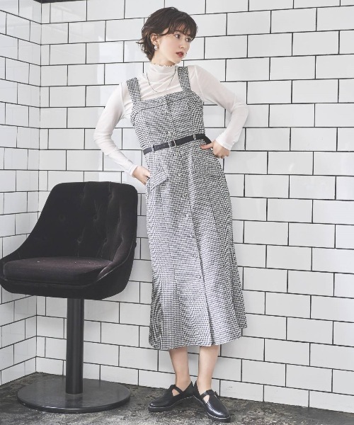 AND COUTURE(アンドクチュール)の「ジャガードジャンスカ(ジャンパースカート・レディース・ブラック系その他/ホワイト系その他/ベージュ系その他・FREE)」の1枚目の写真