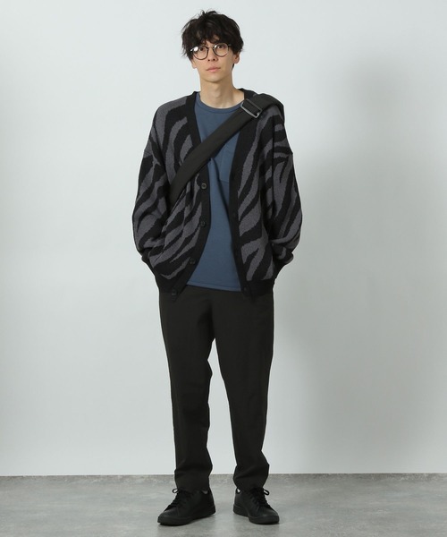 にこ On Cloudswift Undyed Undyed（オン クラウドスイフト