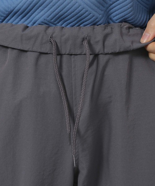 LAKOLE（ラコレ）の「PEテックスリムパンツ / 291476（その他パンツ・メンズ・チャコールグレー/ブラック・MEDIUM/LARGE）」の15枚目の写真