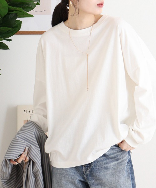 atONE（アットワン）の「ゆったりロングスリーブカットソー（Tシャツ/カットソー・レディース・チャコールグレー/杢グレー/ミント/オフホワイト/ブラック・4L～5L/M-L/LL～3L）」の2枚目の写真