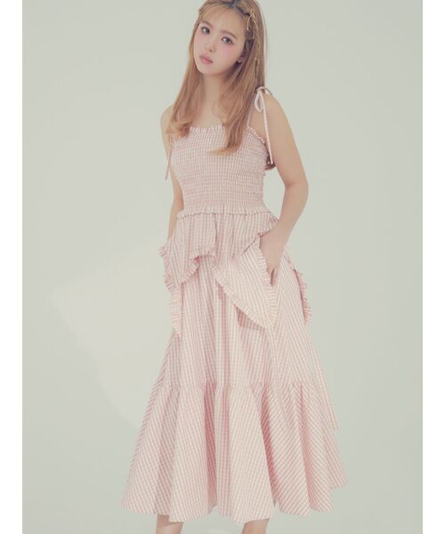 CALNAMUR(カルナムール)の「GINGHAM SHIRRING GATHER OP/ギンガムシャーリングギャザーワンピース(ワンピース・レディース・ブラック/ピンク・FREE)」の3枚目の写真