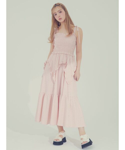 CALNAMUR(カルナムール)の「GINGHAM SHIRRING GATHER OP/ギンガムシャーリングギャザーワンピース(ワンピース・レディース・ブラック/ピンク・FREE)」の4枚目の写真