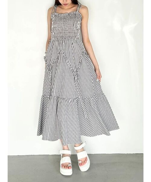 CALNAMUR(カルナムール)の「GINGHAM SHIRRING GATHER OP/ギンガムシャーリングギャザーワンピース(ワンピース・レディース・ブラック/ピンク・FREE)」の2枚目の写真