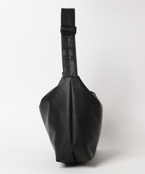 GLOBAL WORK（グローバルワーク）の「軽量PUショルダーS/319602（ショルダーバッグ・メンズ・ブラック/ダークブラウン/チャコールグレー・FREE）」の7枚目の写真