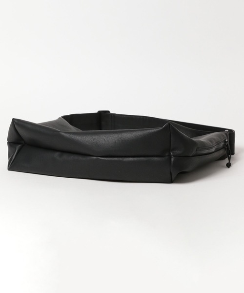 GLOBAL WORK（グローバルワーク）の「軽量PUショルダーS/319602（ショルダーバッグ・メンズ・ブラック/ダークブラウン/チャコールグレー・FREE）」の8枚目の写真