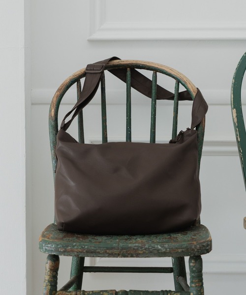 GLOBAL WORK（グローバルワーク）の「軽量PUショルダーS/319602（ショルダーバッグ・メンズ・ブラック/ダークブラウン/チャコールグレー・FREE）」の22枚目の写真