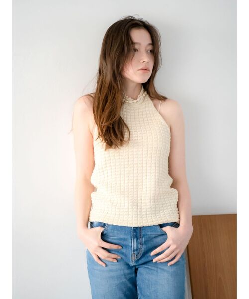 Ungrid（アングリッド）の「ホルターネックデザインニット（タンクトップ・レディース・アイボリー/レッド/ブラック・FREE）」の2枚目の写真