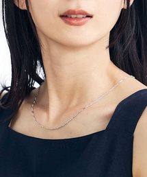 スクエアチェーンミドルネックレス