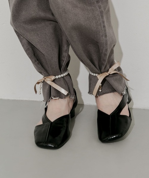 SMELLY（スメリー）の「『WEB/一部店舗限定』パールリボンアンクレット（アンクレット・レディース・ベージュ/ブラック・-）」の2枚目の写真