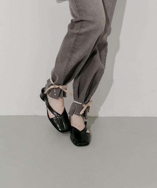 SMELLY（スメリー）の「『WEB/一部店舗限定』パールリボンアンクレット（アンクレット・レディース・ベージュ/ブラック・-）」の5枚目の写真