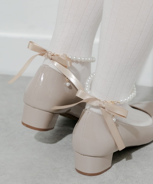 SMELLY（スメリー）の「『WEB/一部店舗限定』パールリボンアンクレット（アンクレット・レディース・ベージュ/ブラック・-）」の7枚目の写真