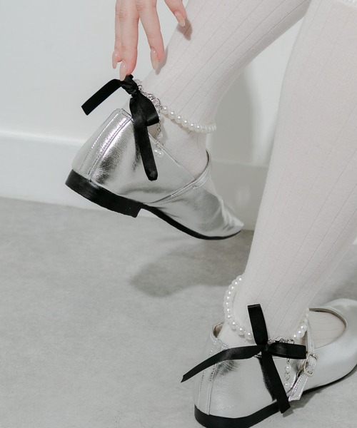 SMELLY（スメリー）の「『WEB/一部店舗限定』パールリボンアンクレット（アンクレット・レディース・ベージュ/ブラック・-）」の12枚目の写真