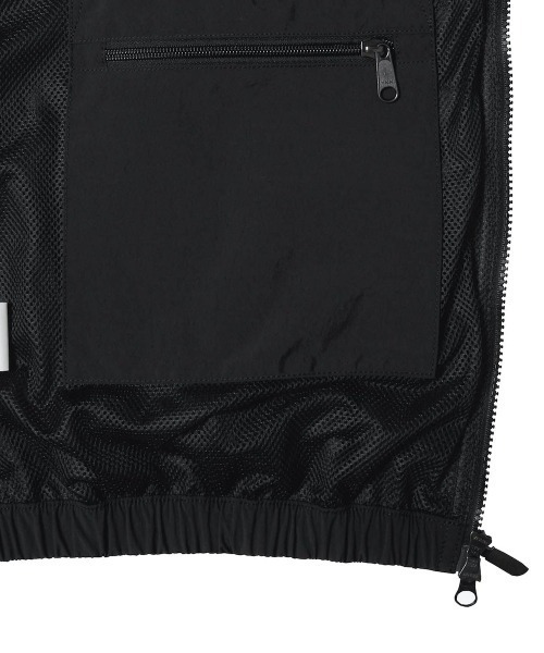 THE NORTH FACE（ザノースフェイス）の「THE NORTH FACE ENRIDE TRACK JK（ザ・ノース・フェイス エンライドトラックジャケット）（ナイロンジャケット・メンズ・ベージュ系/ネイビー系/ブラック・LARGE/MEDIUM/X-LARGE）」の9枚目の写真