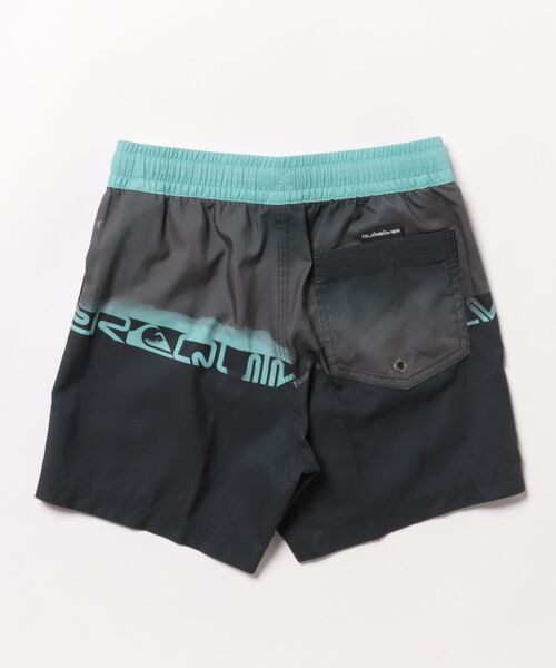 Quiksilver（クイックシルバー）の「EVERYDAY WORDBLOCK V/クイックシルバーキッズウエストゴムサーフトランクス・ボードショーツ・バギーショーツ(水着)（水着・キッズ・ブルー/ブラック/グリーン/オレンジ・130/140/150/160）」の5枚目の写真