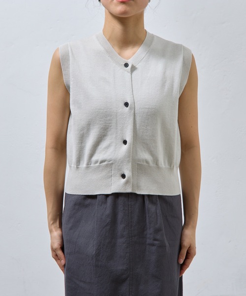 paradigm（パラダイム）の「【paradigm】コットンニットコンパクトベスト（ベスト・レディース・アイボリー/ブラック/グレー・SMALL/MEDIUM）」の4枚目の写真