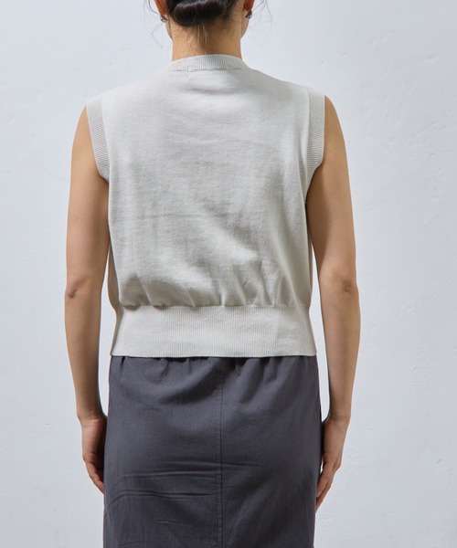 paradigm（パラダイム）の「【paradigm】コットンニットコンパクトベスト（ベスト・レディース・アイボリー/ブラック/グレー・SMALL/MEDIUM）」の6枚目の写真