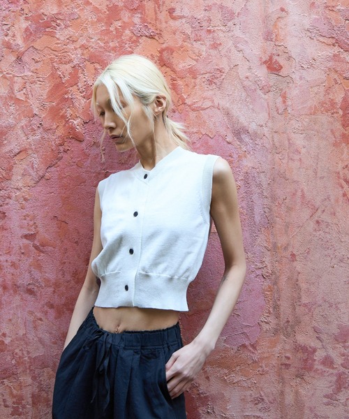 paradigm（パラダイム）の「【paradigm】コットンニットコンパクトベスト（ベスト・レディース・アイボリー/ブラック/グレー・SMALL/MEDIUM）」の11枚目の写真