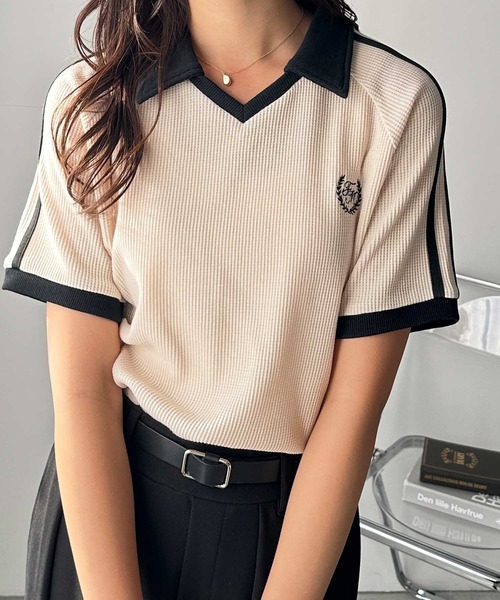 FIRST MOOD(ファーストムード)の「《FIRSTMOODコラボ》ダブルラインロゴ刺繍ポロ衿ワッフルTシャツ(Tシャツ/カットソー・レディース・アイボリー/ブラック・MEDIUM/LARGE)」の17枚目の写真