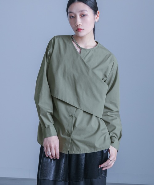 kOhAKU(コハク)の「アシメカシュクールシャツ(シャツ/ブラウス・レディース・オフホワイト/グリーン/ブラック・2/1)」の20枚目の写真