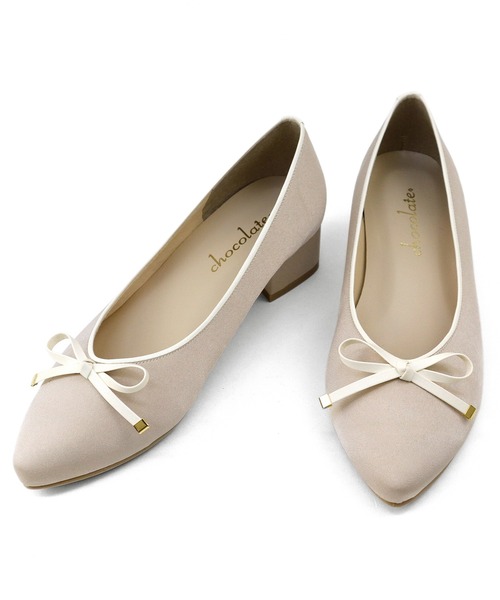 chocolates(チョコラテス)の「晴雨兼用 ポインテッドトゥ サテンバレエパンプス【日本製】(バレエシューズ・レディース・ブラック/グレイッシュベージュ/ピンクベージュ・22cm/22.5cm/23cm/23.5cm/24cm/24.5cm/25cm)」の4枚目の写真
