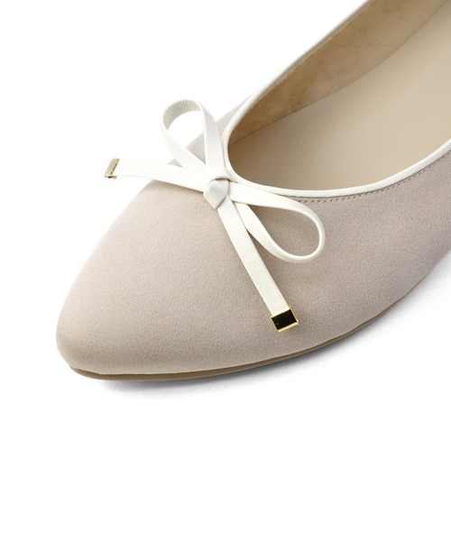 chocolates(チョコラテス)の「晴雨兼用 ポインテッドトゥ サテンバレエパンプス【日本製】(バレエシューズ・レディース・ブラック/グレイッシュベージュ/ピンクベージュ・22cm/22.5cm/23cm/23.5cm/24cm/24.5cm/25cm)」の9枚目の写真