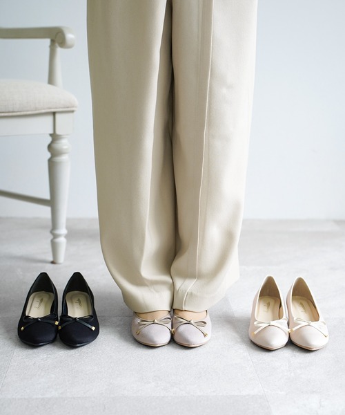chocolates(チョコラテス)の「晴雨兼用 ポインテッドトゥ サテンバレエパンプス【日本製】(バレエシューズ・レディース・ブラック/グレイッシュベージュ/ピンクベージュ・22cm/22.5cm/23cm/23.5cm/24cm/24.5cm/25cm)」の13枚目の写真