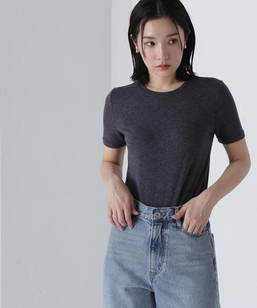 NATURAL BEAUTY BASIC(ナチュラルビューティーベーシック)の「◇【Oggi掲載】シアーストレッチTシャツ(Tシャツ/カットソー・レディース・ベージュ/チャコールグレー/オフホワイト・FREE)」の8枚目の写真