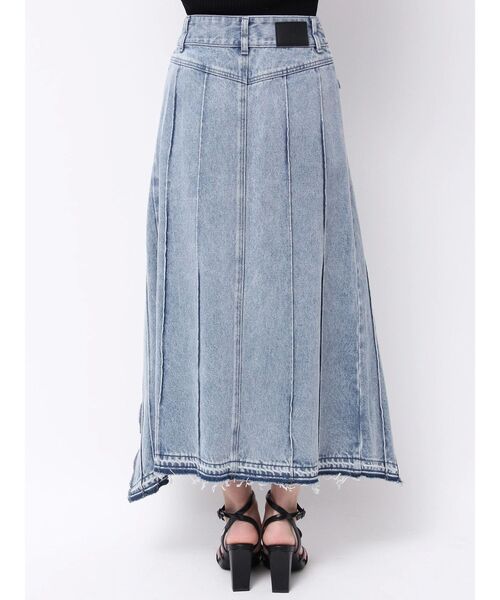 EATME（イートミー）の「FRONTスリットロングデニムスカート（デニムスカート・レディース・ブラック/ライトブルー・SMALL/MEDIUM）」の17枚目の写真