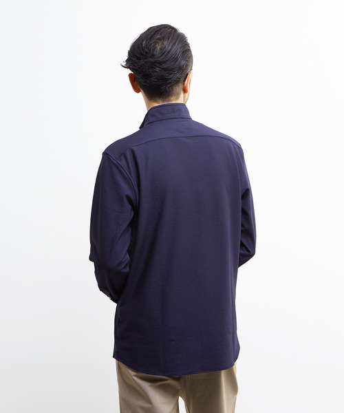 MEN'S MELROSE(メンズメルローズ)の「トリコットサッカーワンピースカラーシャツ(シャツ/ブラウス・メンズ・ネイビー/ホワイト/ブラック・4/2/3)」の4枚目の写真
