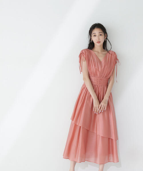 NATURAL BEAUTY BASIC（ナチュラルビューティーベーシック）の「◇Ｖネックティアードワンピース（ワンピース・レディース・ピンク/ベージュ/ブラック・MEDIUM/SMALL/P/S）」の16枚目の写真